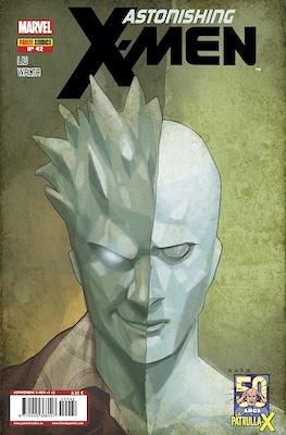 Astonishing X-Men Vol. 3 (2010-2014) (Grapa) #42