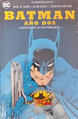 Batman: Año Dos - DC Essential Edition