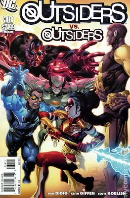 Batman and the Outsiders Vol. 2 / The Outsiders Vol. 4 (2007-2011) #38