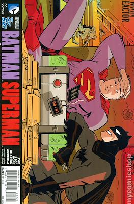 Batman / Superman (2013-2016 Variant Cover) #17