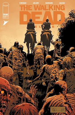 The Walking Dead Deluxe (Variant Cover) #133