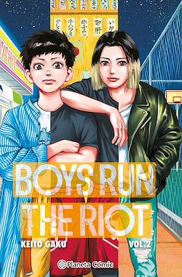 Boys Run the Riot (Rústica con sobrecubierta) #2
