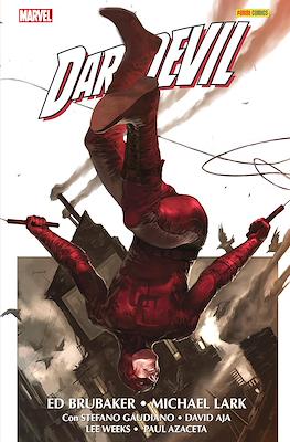 Daredevil de Ed Brubaker y Michael Lark. Marvel Omnibus (Cartoné 608 pp) #1