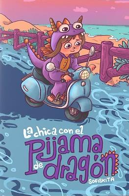 La chica con el pijama de dragón