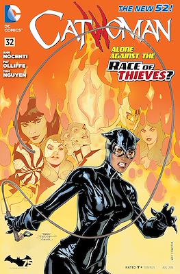 Catwoman Vol. 4 (2011-2016) (Comic Book 32-48 pp) #32