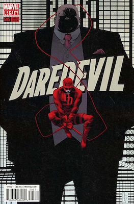 Daredevil (2016-2019 Portada Variante) #595