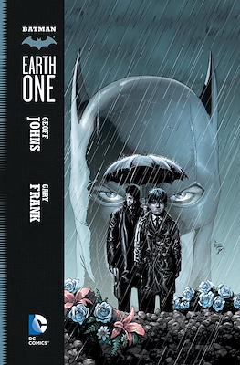 Batman: Earth One (Softcover 144 pp) #1