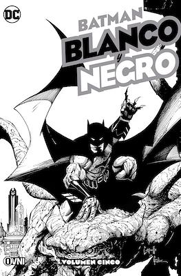 Batman: Blanco y negro (Rústica 224 pp) #5