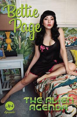 Bettie Page: The Alien Agenda (Variant Cover) #4.3