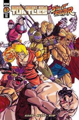 Teenage Mutant Ninja Turtles vs Street Fighter (Variant Covers) #5.02